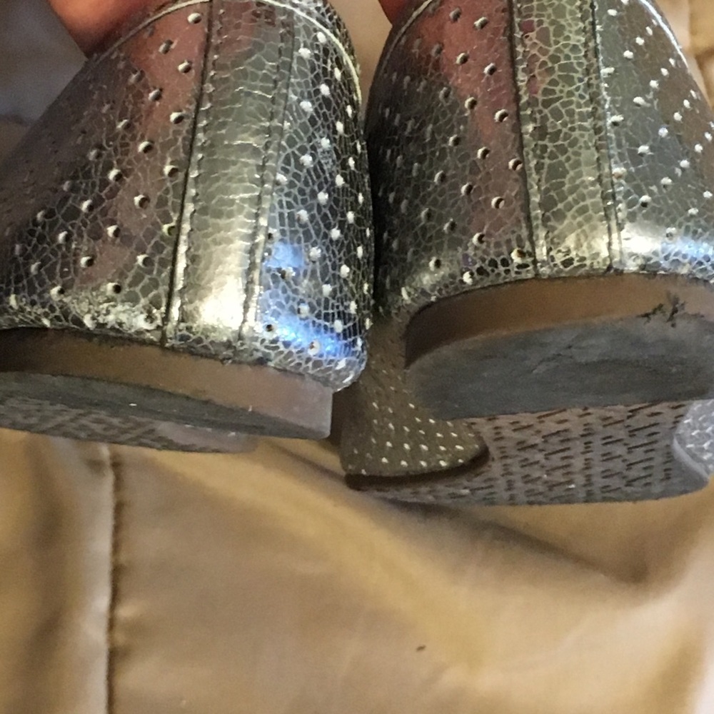 TORY BURCH USED REVA PEWTER FLATS - Picture 6 of 6